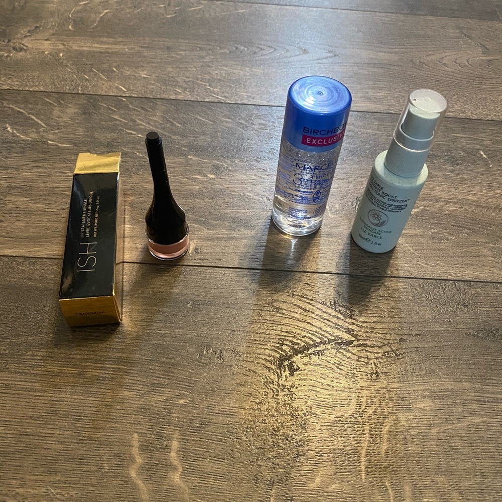 Lot of 3 Makeup and Skincare‎ Items NEW